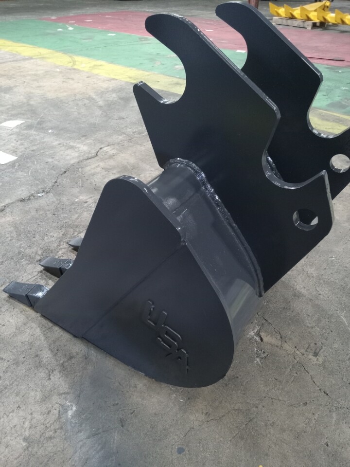 New 18 Inch Excavator Bucket Fits Kubota U55 Quick Attach
