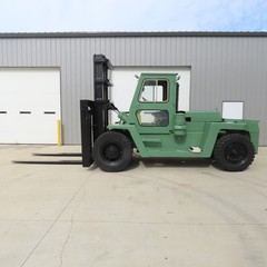 Clark C500 Y300D 30,000 LB Diesel Forklift 204″ H 2-Stage 96″ Forks Solid Tires