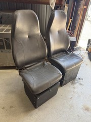 Navistar International Truck Front Pair Of Seats 2512753C1 Charcoal Semi Bus
