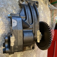 John Deere RE543187 Engine Oil Pump