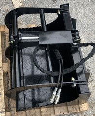 Single Cylinder 40in Flat Bottom Grapple for Mini Loaders-Dingo Style Mounting