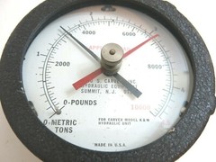 VINTAGE FRED CARVER INC HYDRAULIC EQUIPMENT 5″ GAUGE 0 – 1000 POUNDS