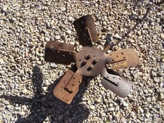 Allis Chalmers D14 AC tractor engine motor fan blade w/ water pump drive pulley