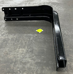 NAVISTAR 3609978C1 AIR BRAKE CHAMBER BRACKET LENGTH 26-1/2″ WIDTH 6″