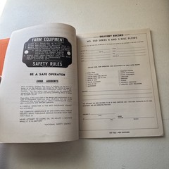 Allis-Chalmers No. 354 4-Disc Plow & No. 355 5-Disc Plow Operators Manual