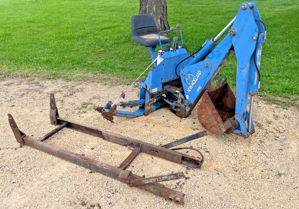 New Holland TC35 Tractor Backhoe Model 757C