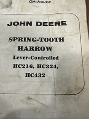John Deere Spring Tooth Harrow Lever-Controlled HC216, HC324 Operator’s Manual