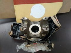 DYNAPAC FLANGE FOR INC FORK FITS CT260. PART # 242475 4700242475. NEW