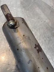 Massey Ferguson MF 2775 Tractor 3pt Lift Cylinder 1610040M91