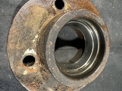 1978 BOBCAT 610 MELROE REAR AXLE OUTER HUB 6502533 30 DAY WARRANTY