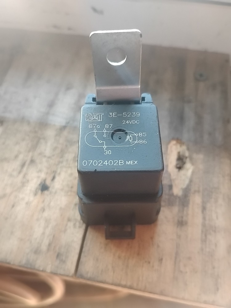 Caterpillar 3E-5239 automotive electrical relay.