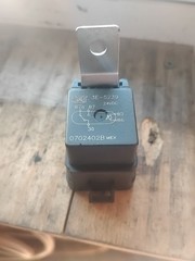 Caterpillar 3E-5239 automotive electrical relay.