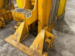 (4) 20 TON (160,000 LBS TOTAL) RAILQUIP / NEUERO HEAVY DUTY MOBILE VERTICAL LIFT