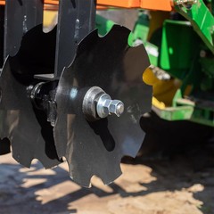 Titan Attachments 3 Point 4ft Notched Disc Harrow Plow Attachment for Cat 1