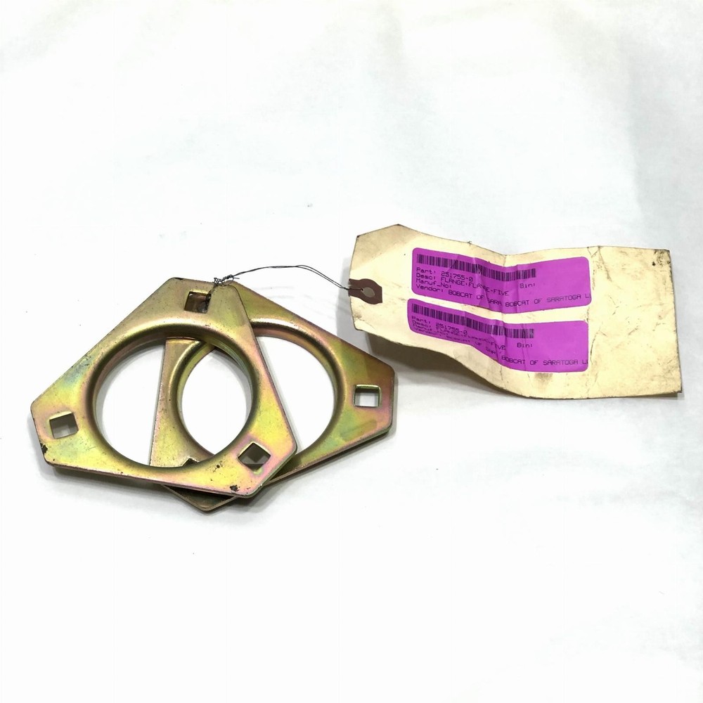 T-72MSTR (2 Pieces) Three Bolt Triangle Stamped Housing For 72mm Od Bearings