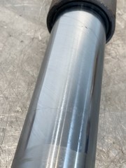 Massey Ferguson MF 2775 Tractor 3pt Lift Cylinder 1610040M91