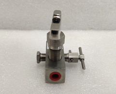 Marsh N8512-B Block Bleed Valve Swagelok SS-BVM4-SH
