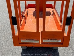 2020 Snorkel TM12E 12′ Electric Vertical Mast Lift Personnel Man Aerial bidadoo