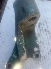Volvo D13 Engine Mount 20908871 -30 days warranty