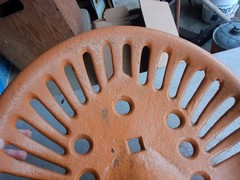 Vintage Cast Iron Tractor Seat Unbranded Painted Lot 26-16-25-K