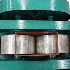 220V Double Roller Crusher Stone Ore Breaker Crushing Mill Machine Pulverizer
