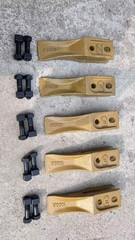 6684447 Bobcat Skid Steer Bucket Unitooth Trenching Bucket Teeth w Hardware 5PK