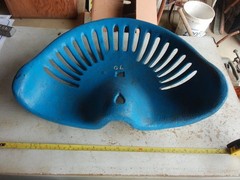 Vintage Cast Iron Tractor Seat Unbranded Painted Lot 26-16-25-i