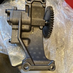 John Deere RE543187 Engine Oil Pump