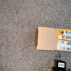 New OEM Cat 3E-5239 Caterpillar 24v Relay