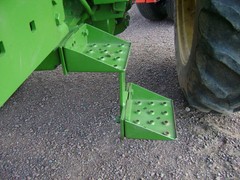 Bolt On Step Extension for John Deere 2510 2520 3010 3020 4010 4020