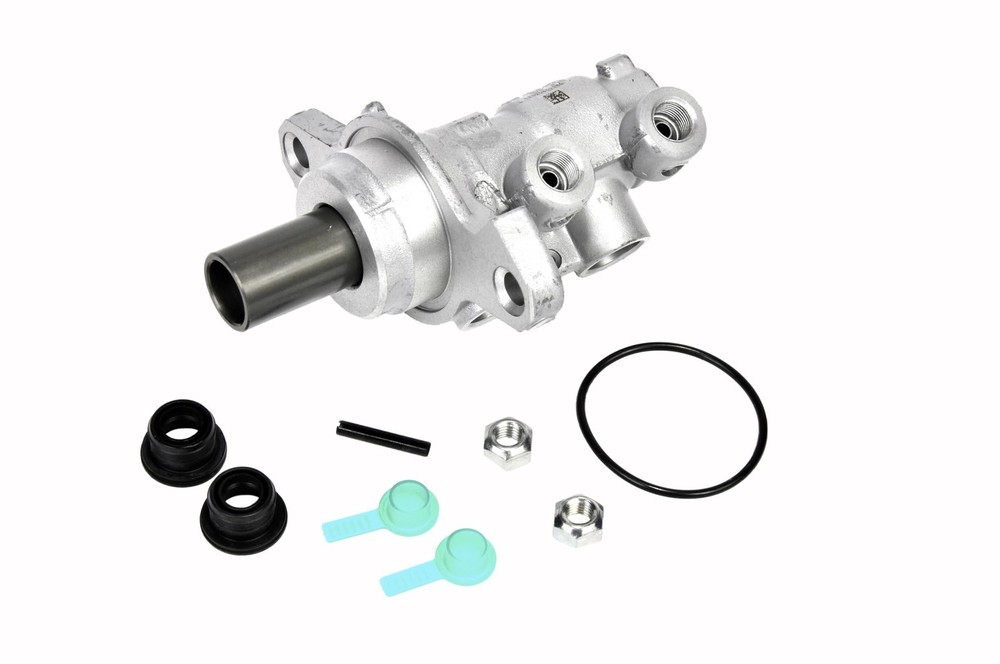 GM Genuine Parts 174-1266 (95375929) Brake Master Cylinder