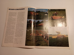 1981 Sperry New Holland Equipment Buyer’s Guide Sales Brochure
