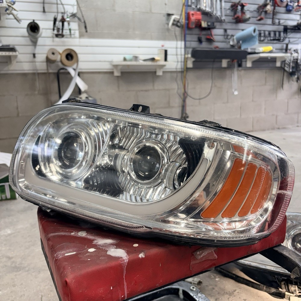 Peterbilt 389 LED Projector Headlight Assembly-Black (LEFT Side)