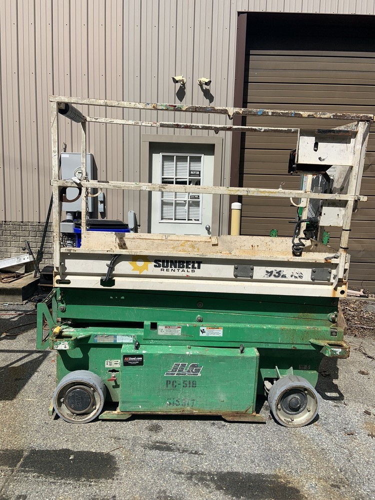 2014 JLG 1932RS 19’ ELECTRIC SCISSOR DRIVABLE MAN PLATFORM LIFT