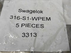 Swagelok 316-S1-WPEM Elongated Metric Weld Plate 5-Pcs In Bag