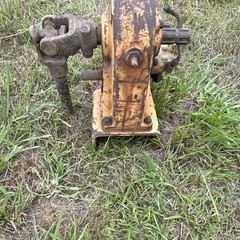 J I Case PTO Drive Gearbox Assembly w/ Shaft Yoke Coupler MCN H68887