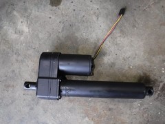 GENUINE JOHN DEERE ACTUATOR CYLINDER FOR MULTIPLE GATORS PART#BM20701