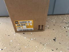 NOS Caterpillar Genuine Parts 206-5235 Air Filter