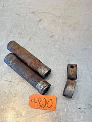 1979 Massey Ferguson 2775 Tractor 3pt Lift Cylinder Pins