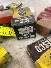 NOS Wesco Fomoco Spicer U-Joints CBAN570 1443887 163392 820003 CBA120