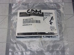 CNH-New Holland 81827575 Circlip 800-438 Farmall 100C 105C 110C Tractors