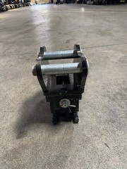 Quick Hitch Quick Coupler for 2.5 tons Mini Excavator Attachment Mechanical NEW