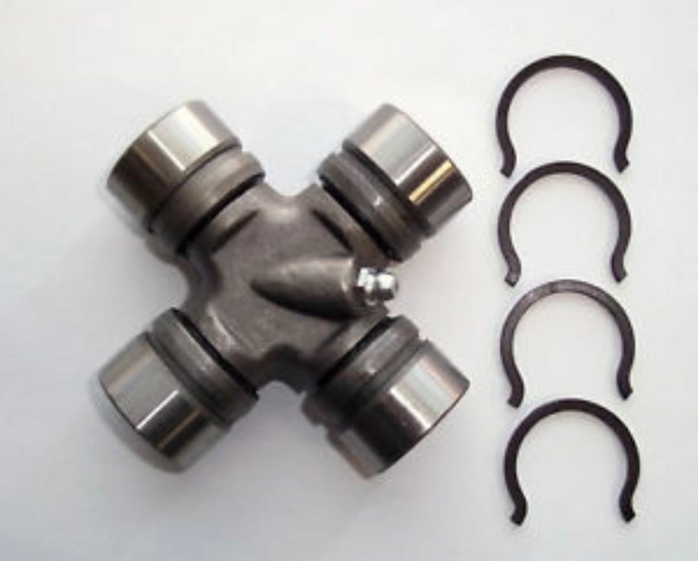UNIVERSAL JOINT FOR UNIVERSAL / LONG DTC TRACTOR 30 X 88 MM TX16743 / 240220130