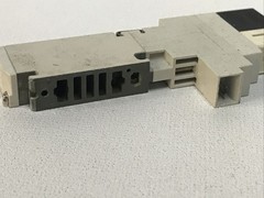 SMC VQ1100-5 Solenoid 24VDC Valve 2-Position 5-Port