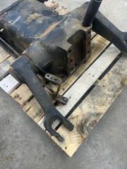 RE42479 RE42487 R105156 5300 Rockshaft housing assembly