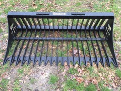 New 72″ Rock Skeleton Bucket for Skid Steer/Tractor 6′- fits Bobcat & more