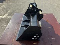 Cleaning Bucket fits CAT305 (40-IN X 0.17-CU M). 2 x 45mm Pins