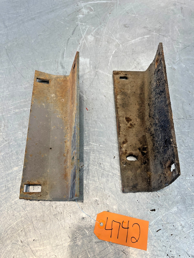 1979 Massey Ferguson MF 2775 Tractor Side Hood Panel Brackets