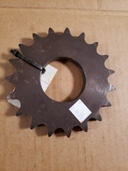 SpeeCo HS806019 Sprocket/#60 Chain, 19 Teeth/X HUB, 5540536