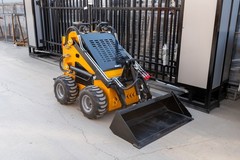 MINI Skid Steer Loader 23HP Wheeled Skid Steer EPA GAS Engine Free Ship&Unload